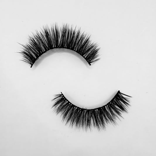 'Tranquility' Faux Lash