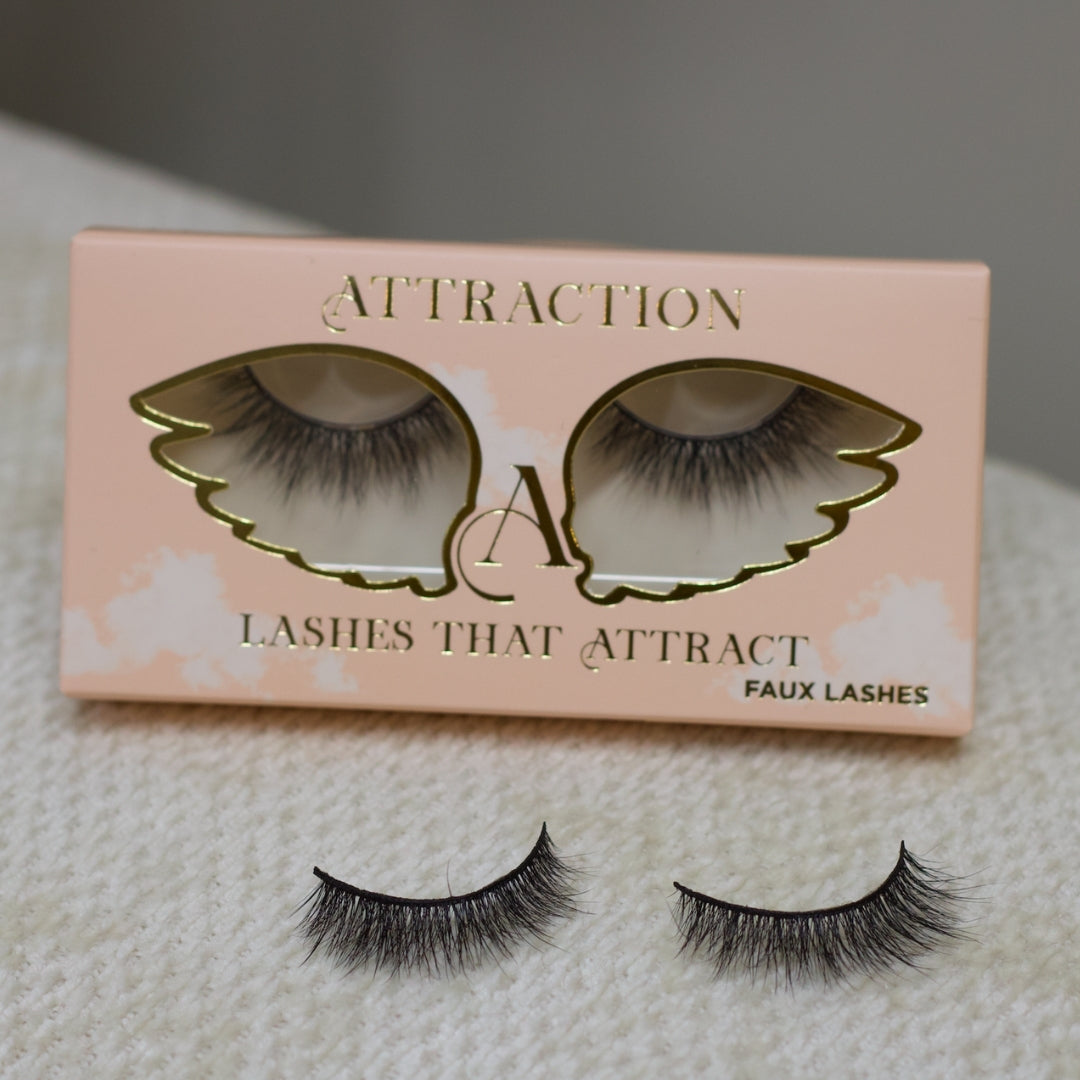 'Calmness' Strip Lash