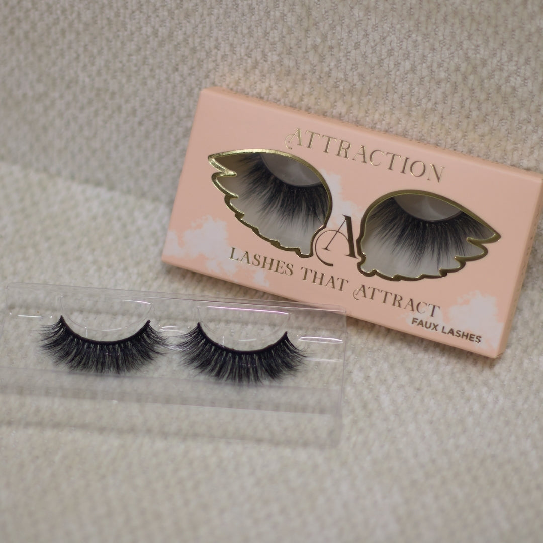 'Presence' Strip Lash